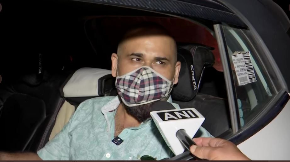 We came here to enjoy with family but due to heavy traffic, we have wasted a lot of time here in the car: tourist