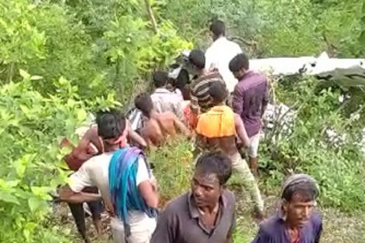 Breaking: One Dead, Another Injured as Chopper Crashes Near Jalgaon in Maharashtra