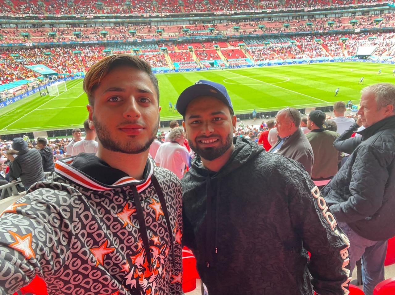 Twitter Reacts After Reports of Rishabh Pant Testing Positive For Covid-19