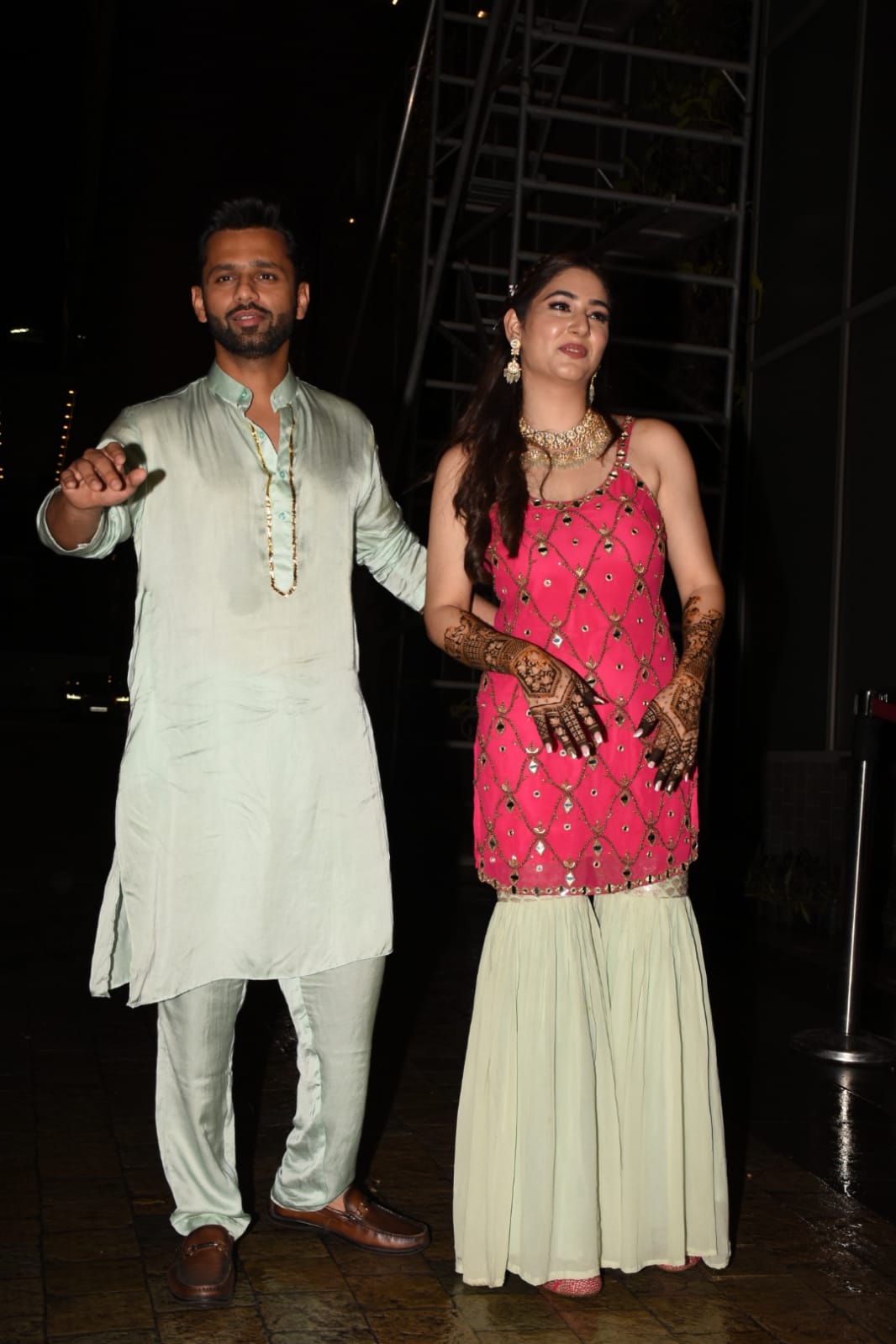 Rahul Vaidya-Disha Parmar Mehendi Ceremony Starts, Groom Sings Mehendi Laga Ke Rakhna-... 2 Rahul Vaidya - Disha Parmar’s Mehendi Celebrations
