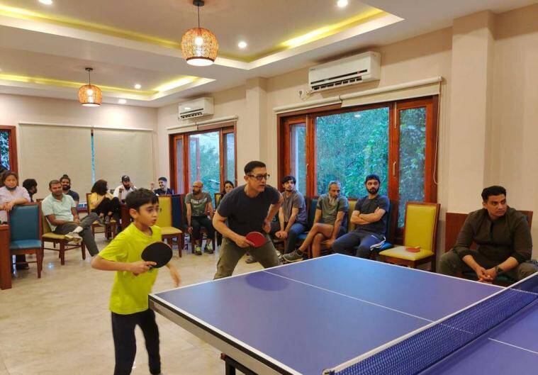 Aamir Khan and Son Azad play table tennis on Laal Singh Chaddha's sets