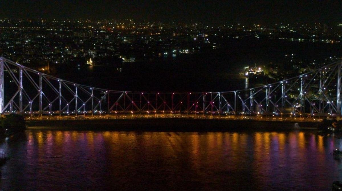 Howrah Bridge Dazzles in Olympic Colours