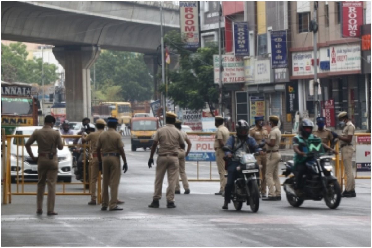 West Bengal Extends Lockdown Till July 30, Kolkata Metro To Operate 5 Days A Week With 50% Capacity | Check Full List of Guidelines Here 