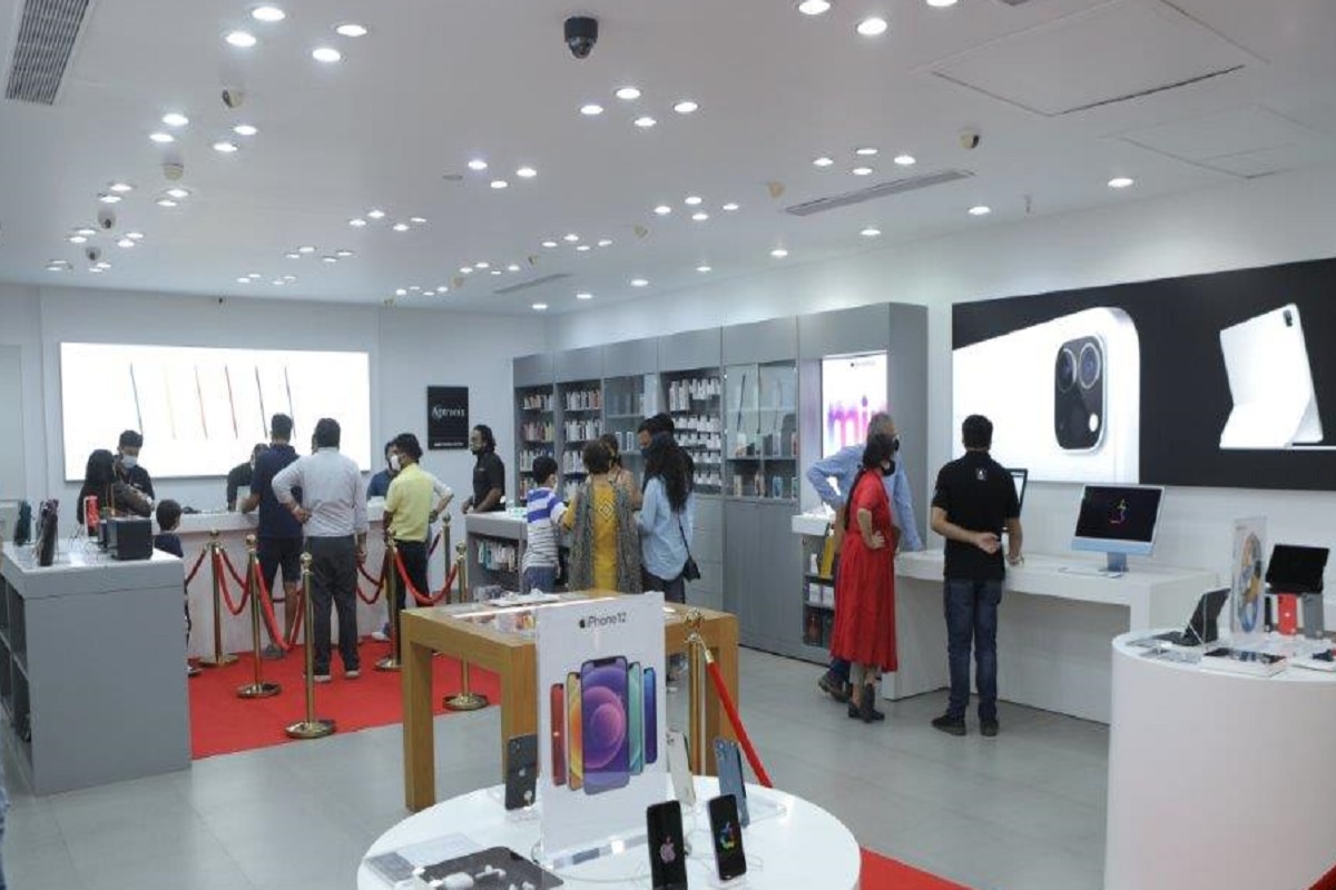 Apple store in new delhi macbook pro 2015 retina display refurbished