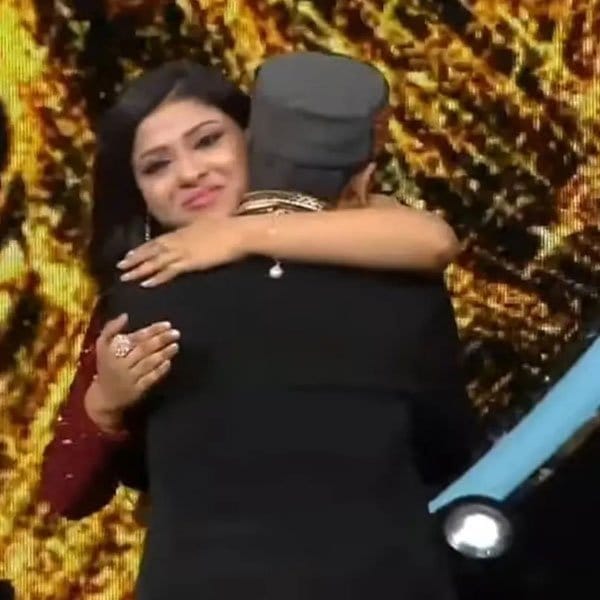 Indian Idol 12 Grand Finale Pawandeep Rajan Arunita Kanjilal Hug Each