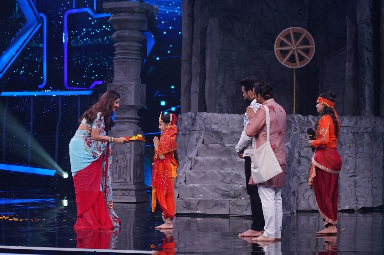 Super Dancer Chapter 4: Shilpa Shetty performs kanjak pooja for Arshiya