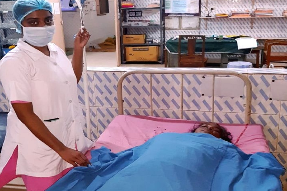 Doctors Swim Half Kilometre To Save Patient In Flood-Hit West Bengal’s Udaynarayanpur Block