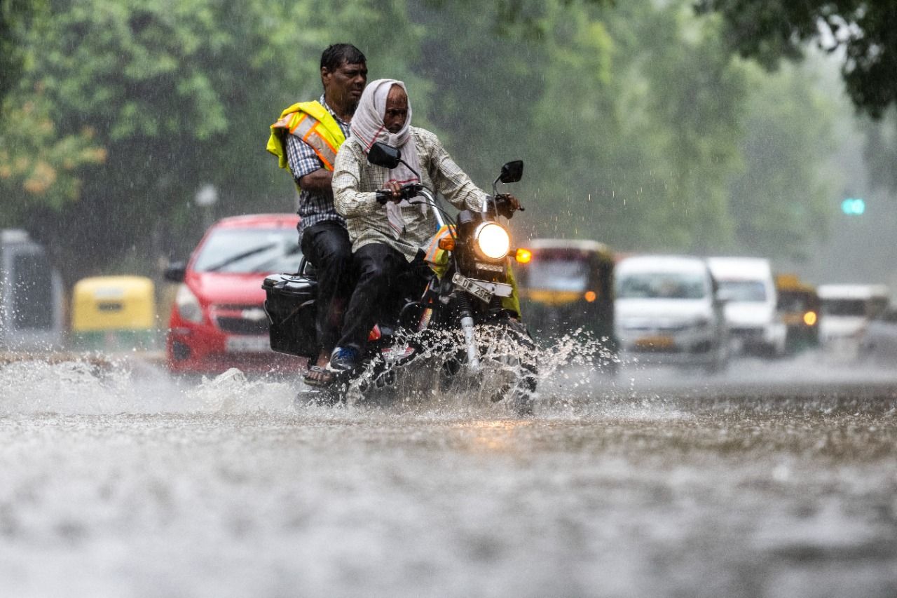 Delhi-NCR Rains Updates: Traffic Snarls, Waterlogging At Several Places