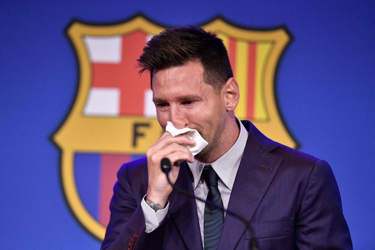 Lionel Messi Bids Emotional Teary Eyed Goodbye to Barcelona: Never Thought I had leave