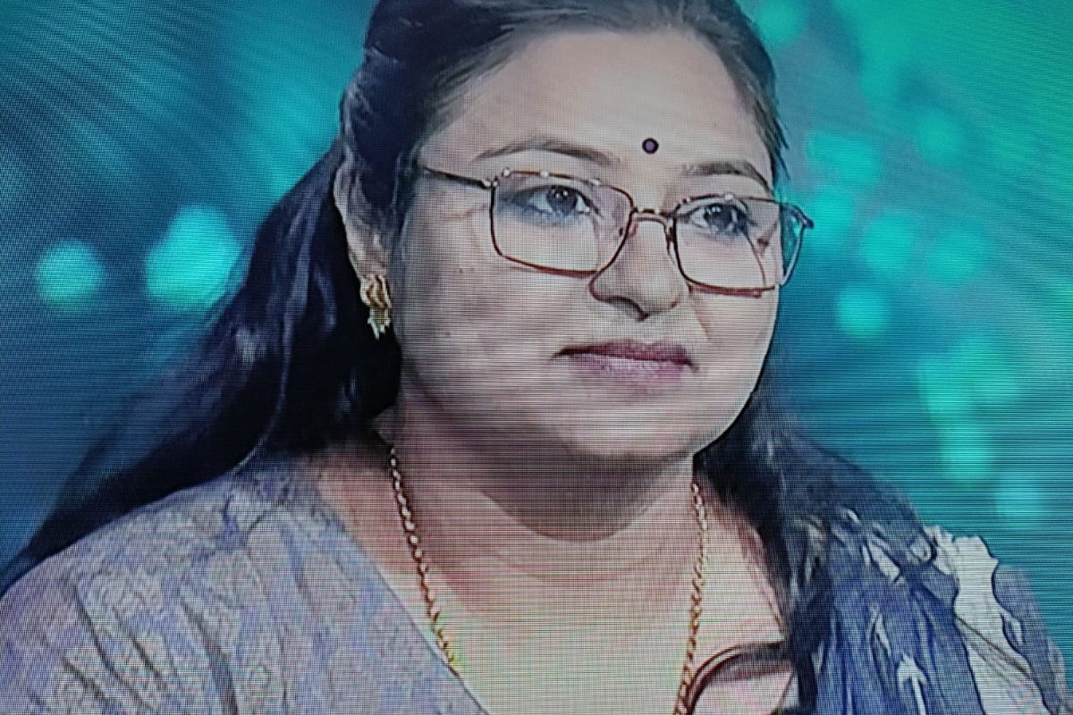 KBC 13 contestant Shraddha Khare opens up about facing domestic violence and separation from husband. 