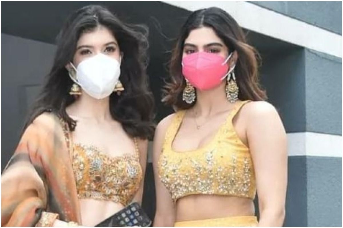 Shanaya Kapoor and Khushi Kapoor at Rhea's Wedding. Picture Credit: FilmiBeat