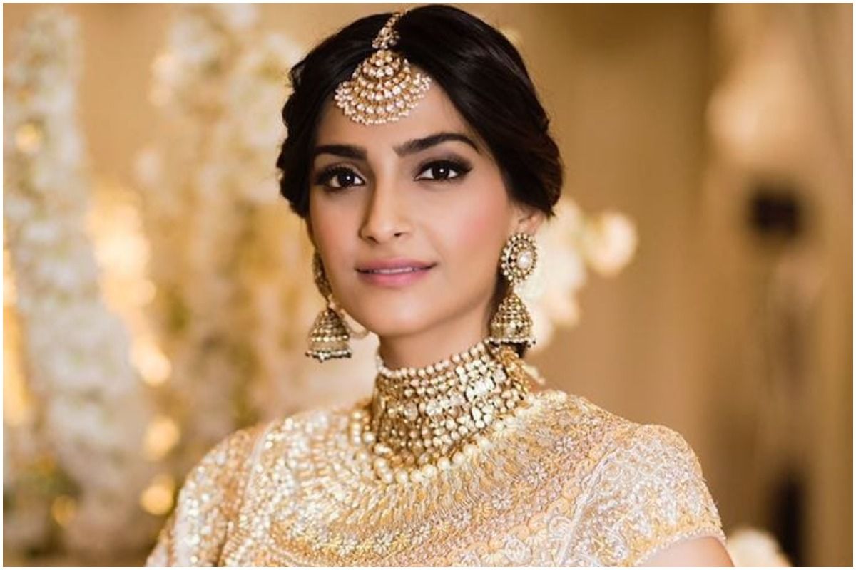 Sonam Kapoor Lehenga - ZeroKaata Studio