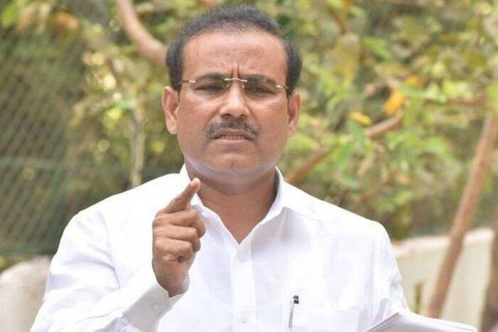 Health Minister Rajesh Tope
