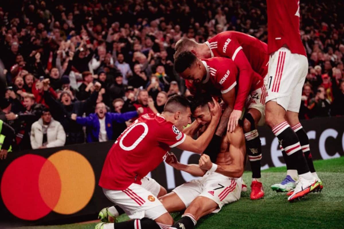 UEFA Champions League 2021 | Cristiano Ronaldo Scores Dramatic Stoppage  Time Goal to Help Manchester United Beat Villarreal | WATCH VIDEO | CR7 Goal
