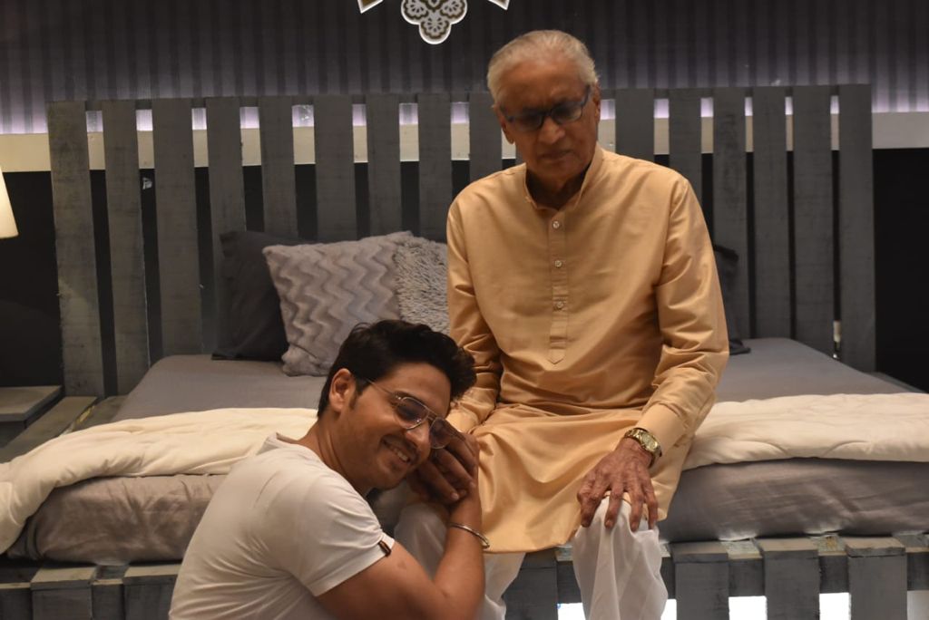 Anuj promises to help Anupamaa in her problem (Picture Credits: Prashant Golecha)