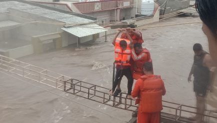 Heavy Rains Lash Parts of Gujarat, Locals Airlifted to Safer Locations in Jamnagar