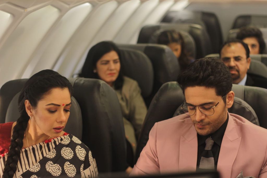 Anupama and Anuj's Business Trip To Mumbai (Photo Credits: Team Anupamaa) 