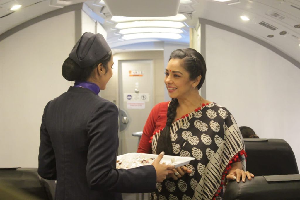 Anupama takes off for her first flight (Picture Credits: Team Anupamaa)