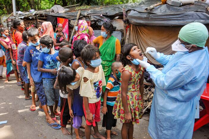 Daily COVID Cases Decline to 2.09 Lakh in India; Active Tally Drops to 18.31 Lakh