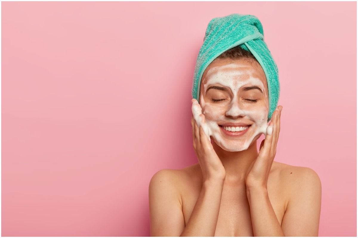 Skin Care Tips: 8 Summer Beauty Hacks For Sensitive Skin