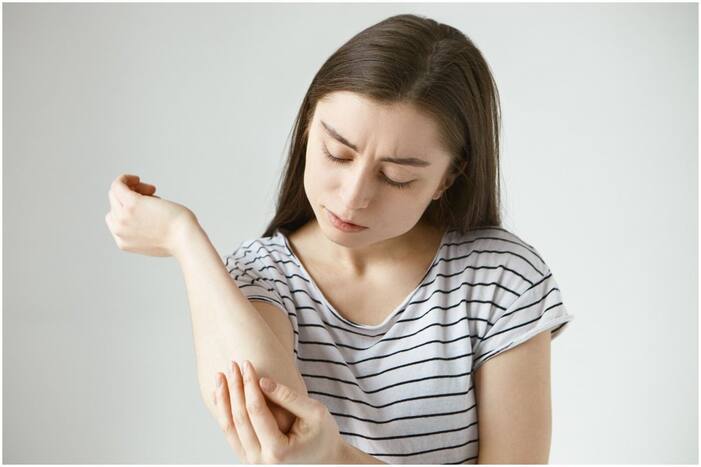 Lighten Knees And Elbows Naturally With These 3 Easy Home Remedies