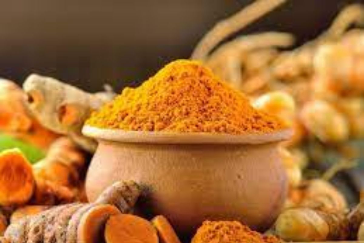 Asli Or Nakli Haldi: सर्दियों में आप भी पीते हैं हल्दी वाला दूध? इन ...