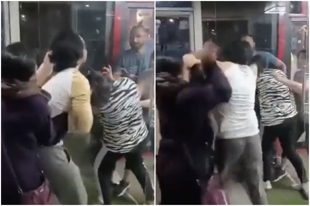 Viral Video Wife Thrashes Husband and His Girlfriend With Chappal After Catching Them Red-Handed in Gym Watch