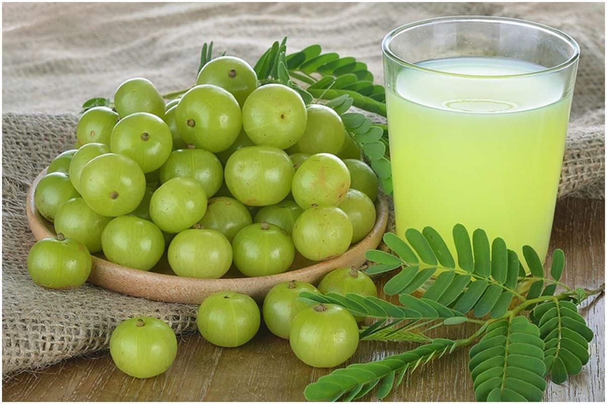 Boost Your Metabolism And Lose Weight With This Easy-to-Make Amla Juice