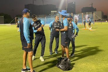 MS Dhoni Joins Team India in Dubai For T20 World Cup Campaign as Mentor