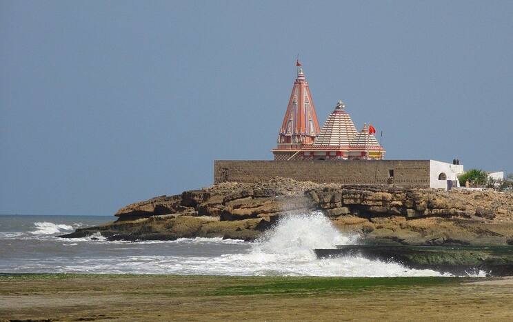 Lesser-Known Facts About Gujarat's Somnath Temple Which Attracts Visitors From All Over The World