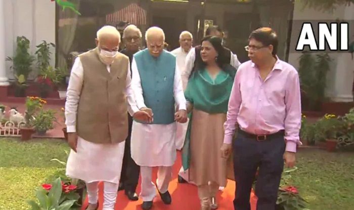 LK Advani Turns 94: PM Modi, Home Minister Shah Call Him 'Living Inspiration' | Photos & Videos