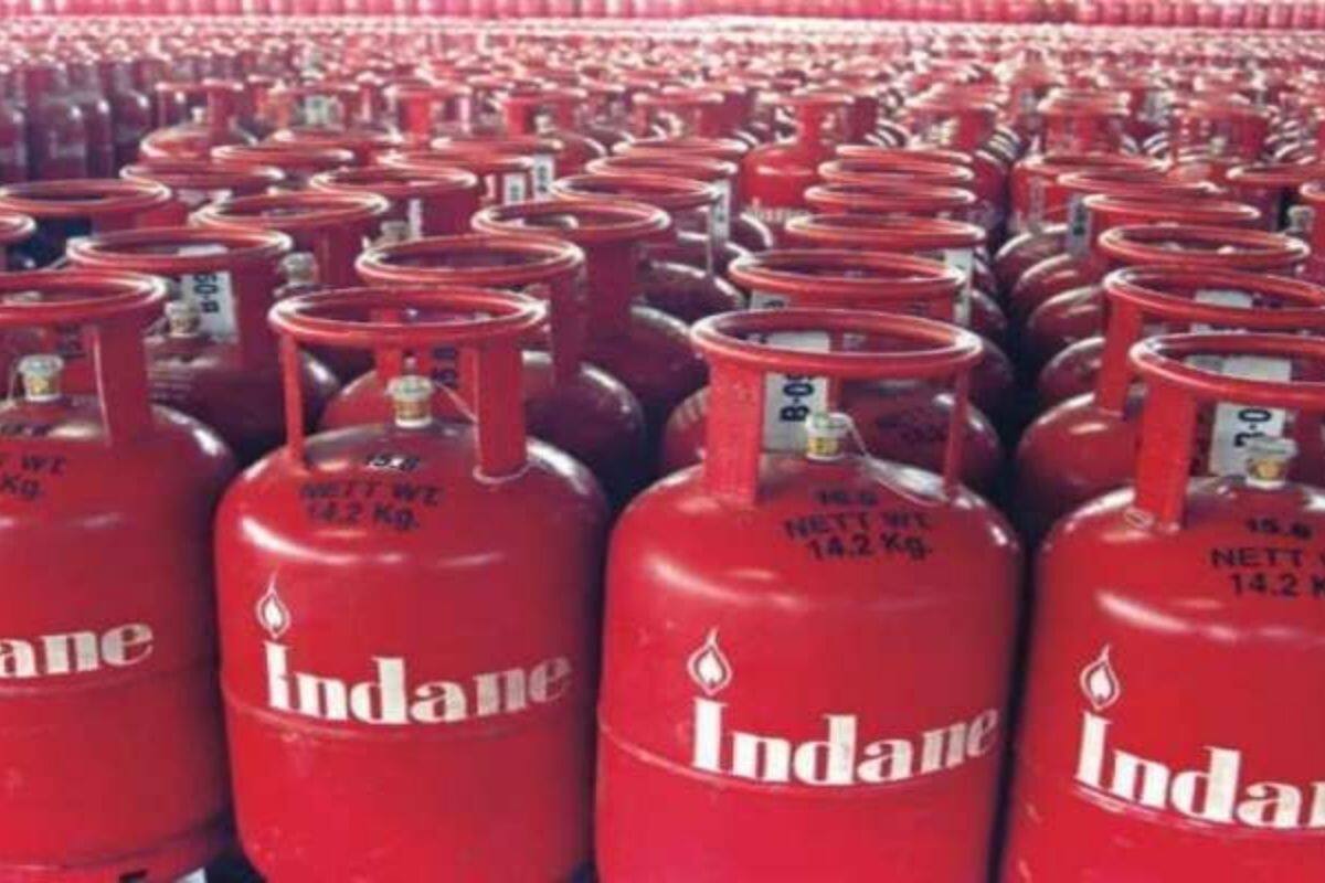 बड़ा झटका! LPG गैस सिलेंडर की कीमतों में हुई बढ़ोतरी, अब 1,780 रुपये में मिलेगा..-Big shock! LPG gas cylinder prices increased, will now be available for Rs 1,780..