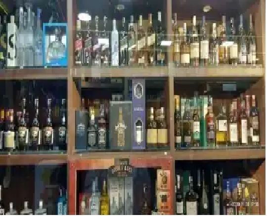 Liquor Prices In West Bengal: पश्चिम बंगाल में शराब की कीमतों में कमी ...