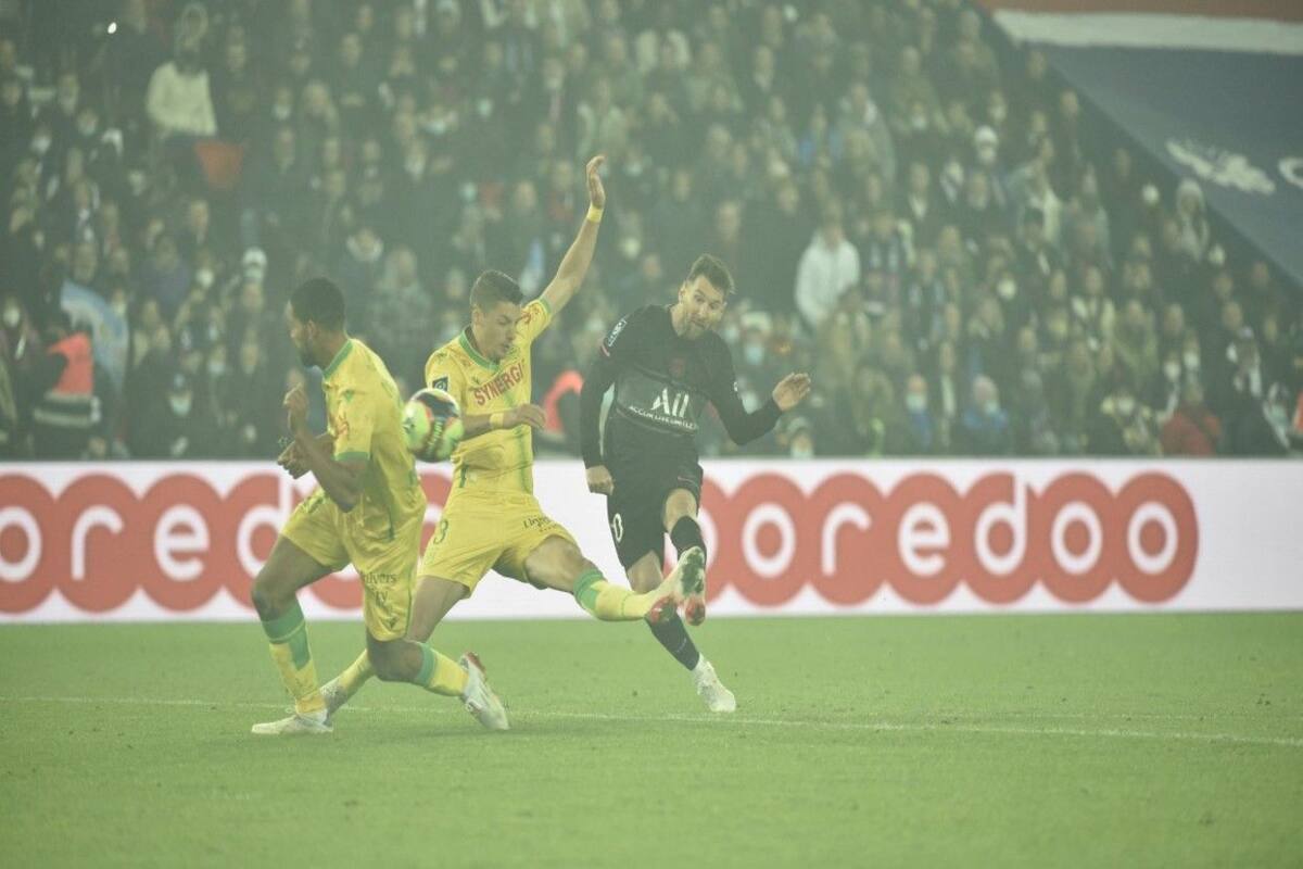 Messi scores 1st goal in Ligue 1 as 10-man PSG defeats Nantes