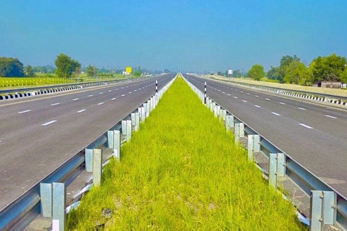 Enhancing Road Connectivity: Some of These Expressways Across India to be Completed by Next Year | Check List Here