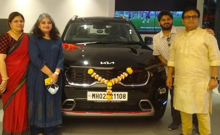 Jethalal bought Kia Sonet On Diwali