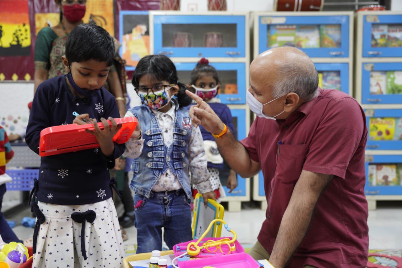 Delhi Schools Reopen After 19 Months, Deputy CM Sisodia Assures ...