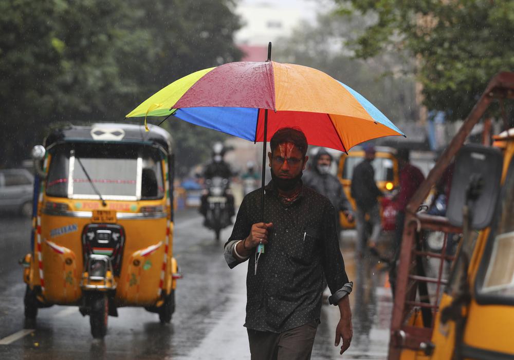 Tamil Nadu Rains Highlights: Schools, Colleges Shut; Traffic Diverted ...