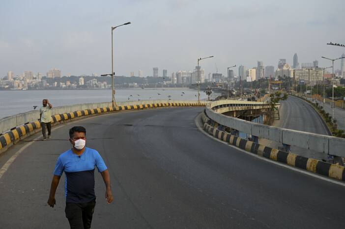 Lockdown on Cards in Mumbai? Maharashtra Health Minister Says CM Will Take Final Call | Read Details