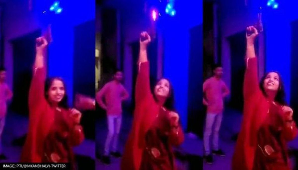 Viral Video: UP Woman Fires Gunshots in Air to Celebrate Birthday; Case Filed
