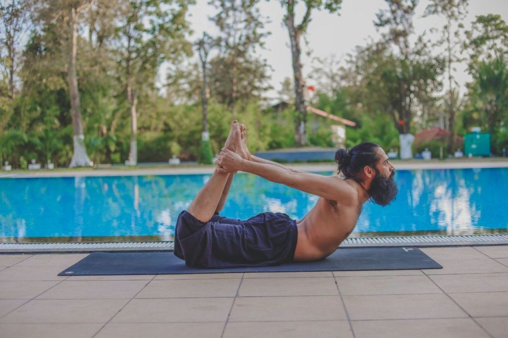Can't Get Rid of Stubborn Belly Fat? 6 Yoga Asanas to Burn it