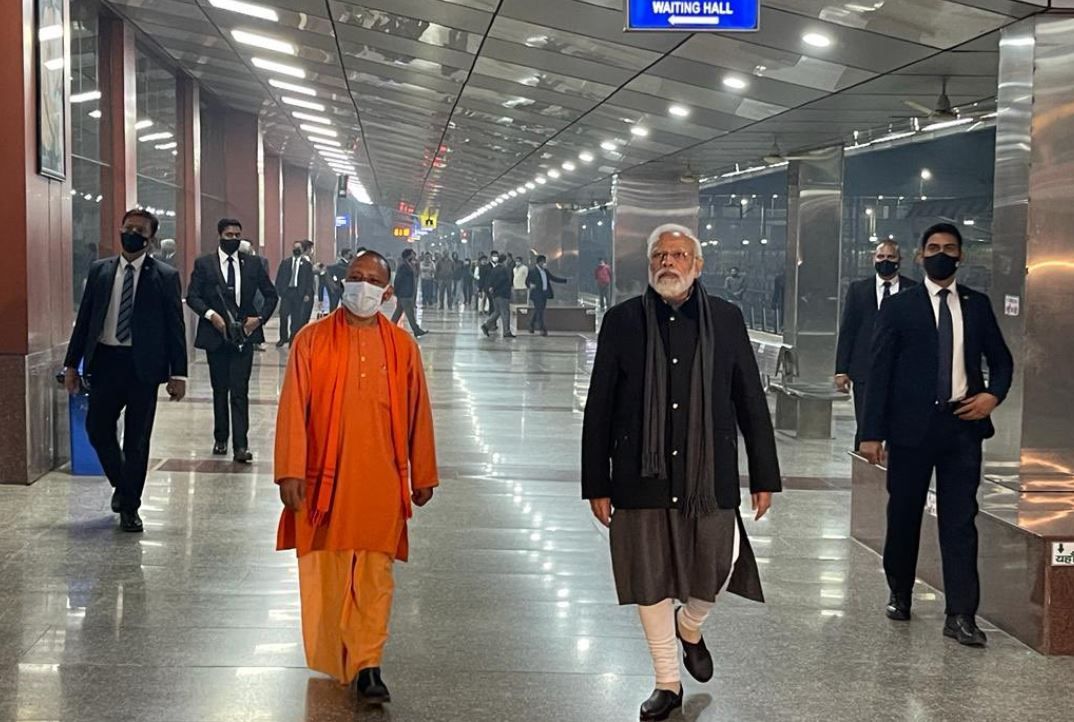 Next stop…Banaras station. 