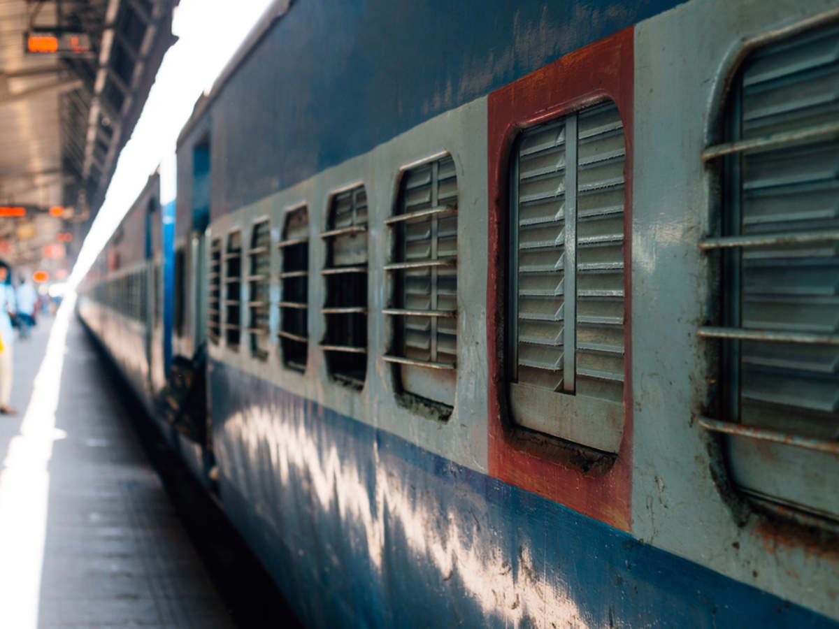 Uttar Pradesh iron rod accident, iron rod pierces through man's neck in a moving train in UP, uttar pradesh, railways accidents, Indian railways, IRCTC update