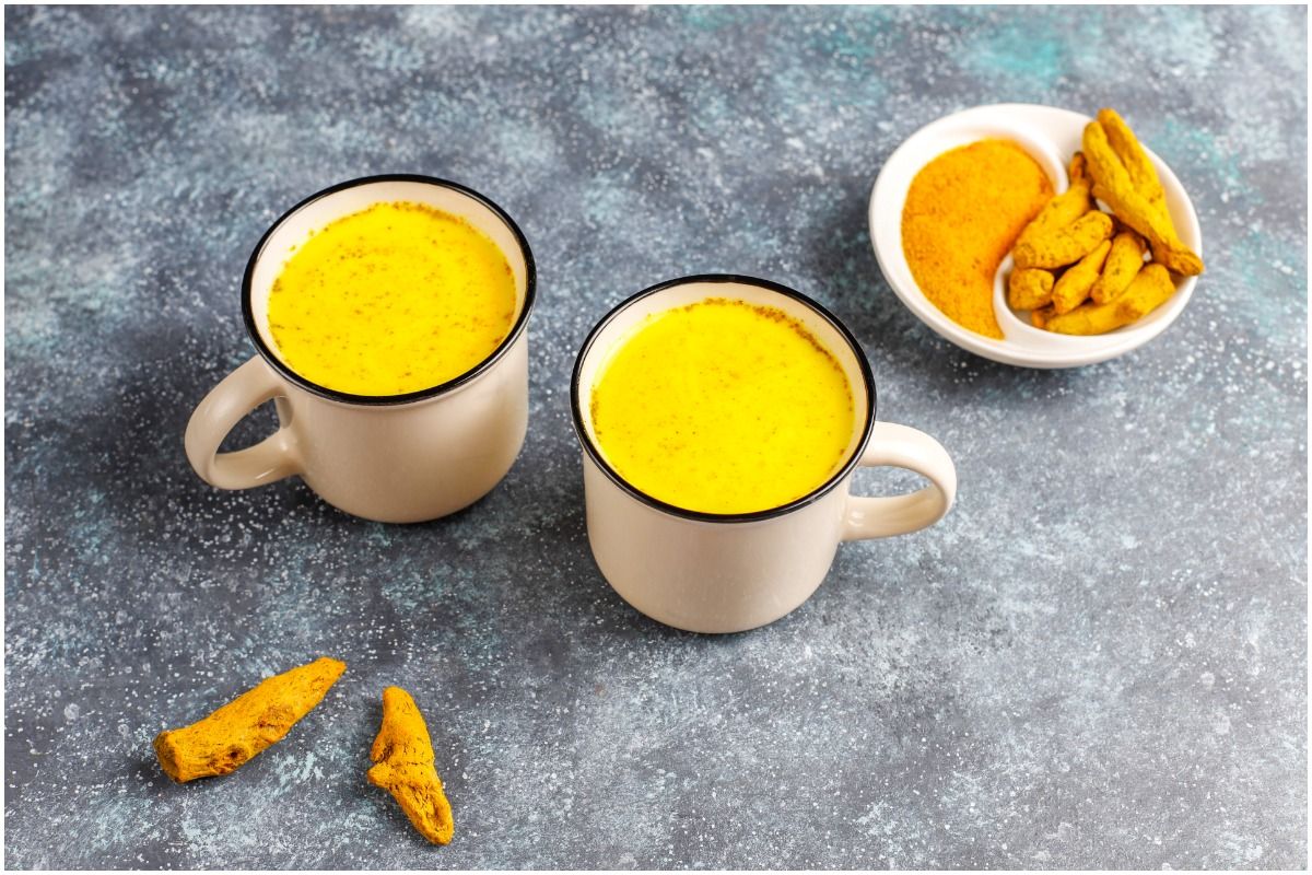 Know How to Make Haldi Doodh The Right Way