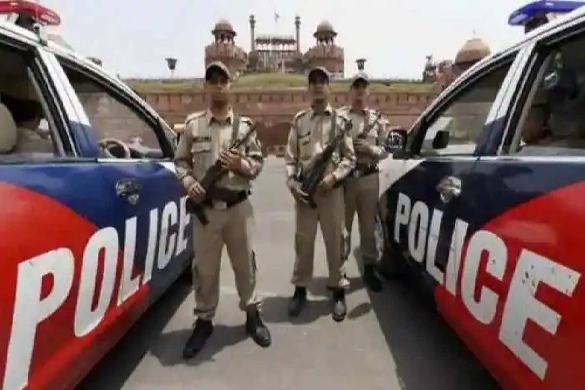 Republic Day parade में शामिल होने वालों के लिए दिल्ली पुलिस ने जारी की गाइडलाइंस, इन नियमों का करना होगा पालन