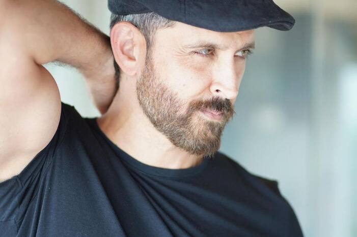 Hrithik Roshan Birthday : हँडसम हंक हृतिक रोशनचा आज वाढदिवस, वयाच्या सहाव्या वर्षी केली होती अभिनयाला सुरुवात