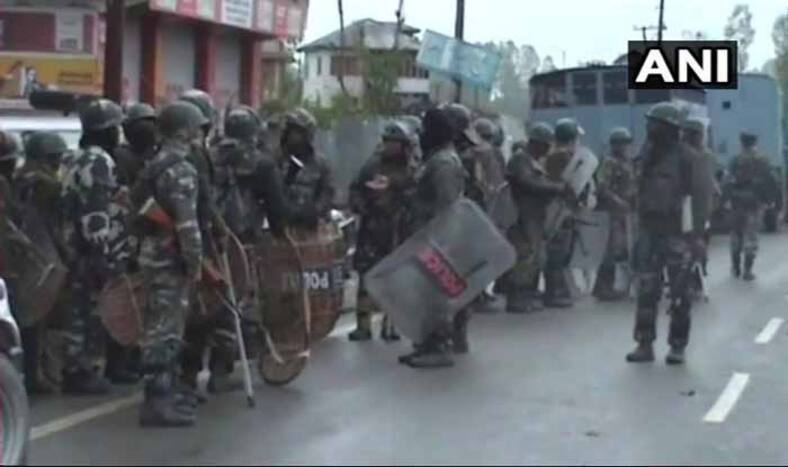 Kulgam Encounter, Kulgam, Encounter, Jammu & Kashmir, Kashmir, J&K, Jammu & Kashmir Police, indian Army, JeM, terrorist, civilians,