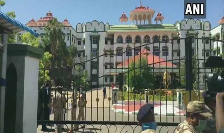 Madras High Court, High Court, Madras, Tamil Nadu, idol, statue, court, Kumbakonam, Tiruppur District, Temple, Court