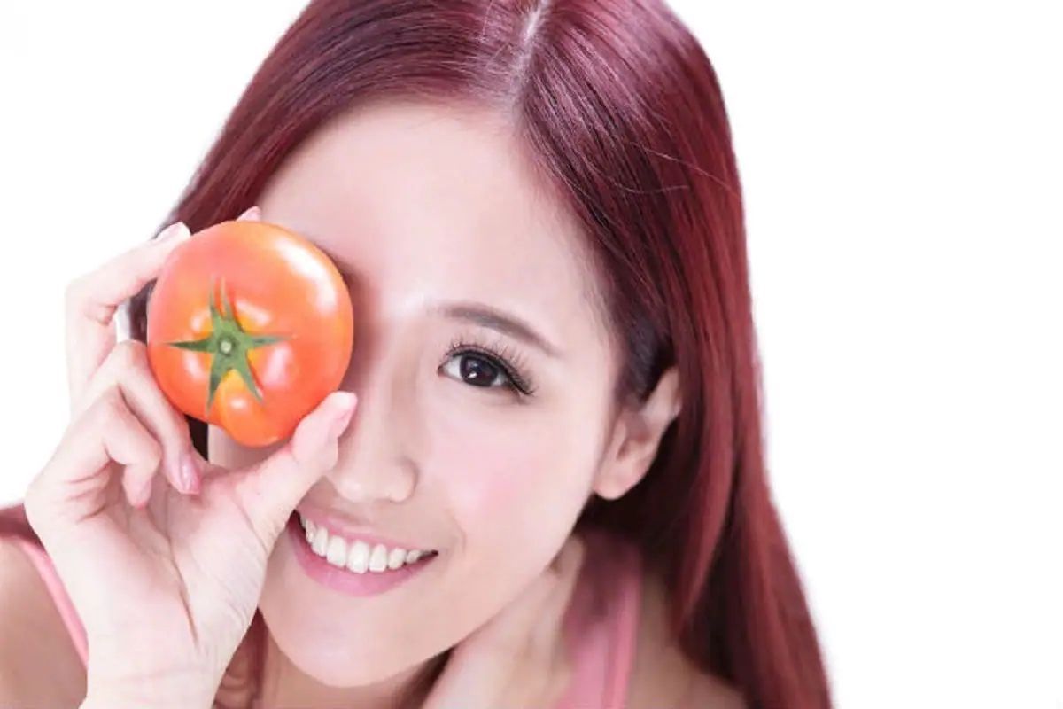 Natural Glow Tips : या 5 गोष्टींचा आहारात करा समावेश, चेहऱ्यावर दिसणार नाही वयाचा प्रभाव, त्वचेवर येईल चमक