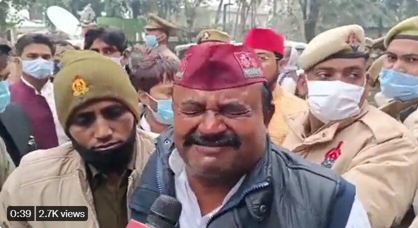 UP Assembly Polls 2022: Samajwadi Party Worker Tries Self-Immolation After Being Denied Ticket | Watch